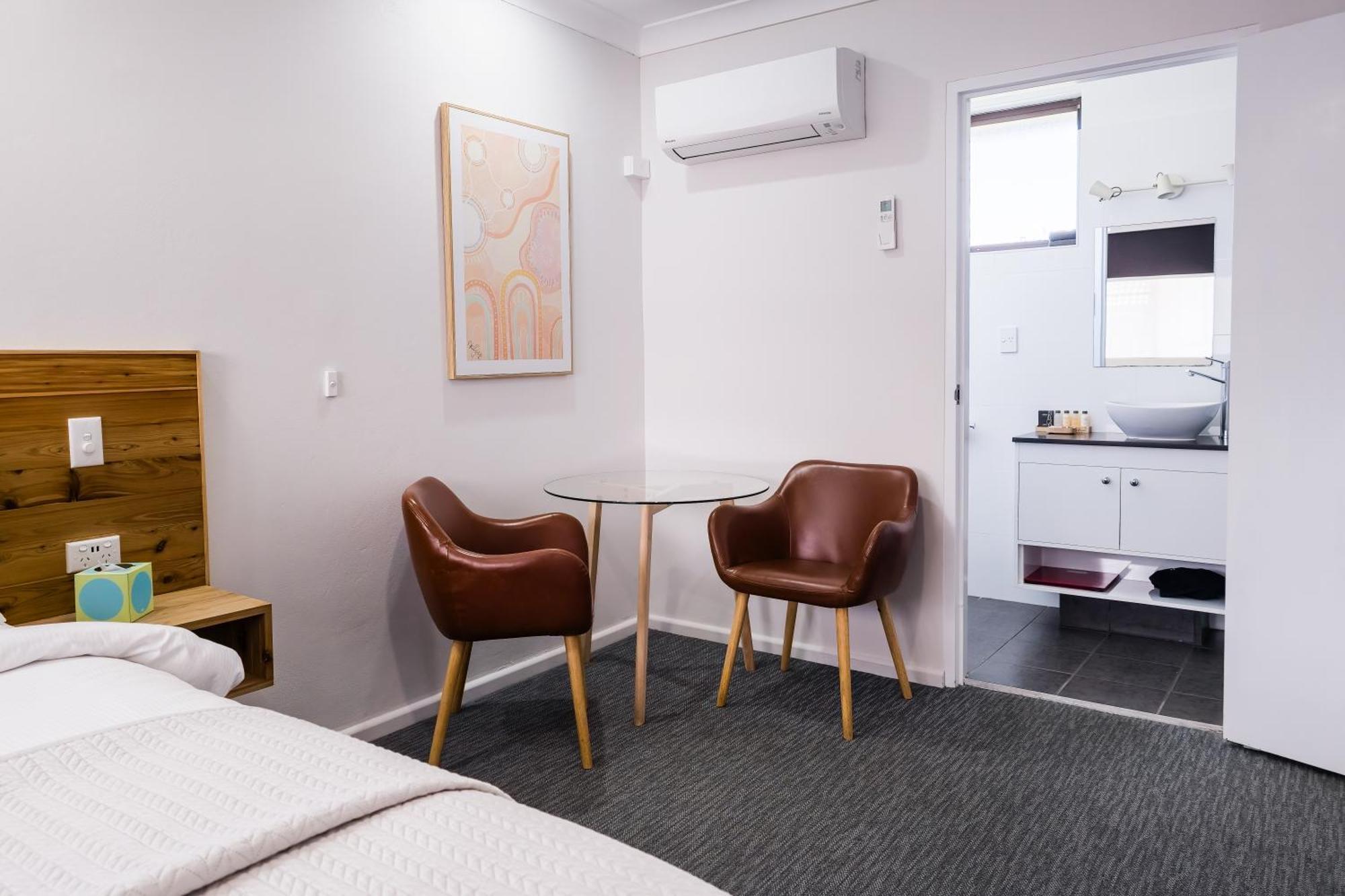 Roydons Motor Inn Tamworth Bagian luar foto