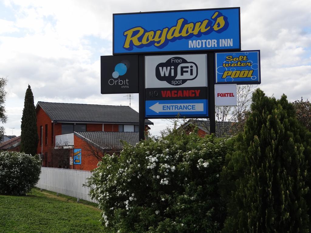 Roydons Motor Inn Tamworth Bagian luar foto